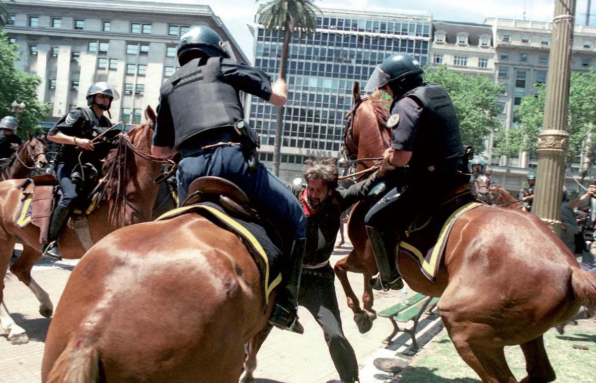 Represion1