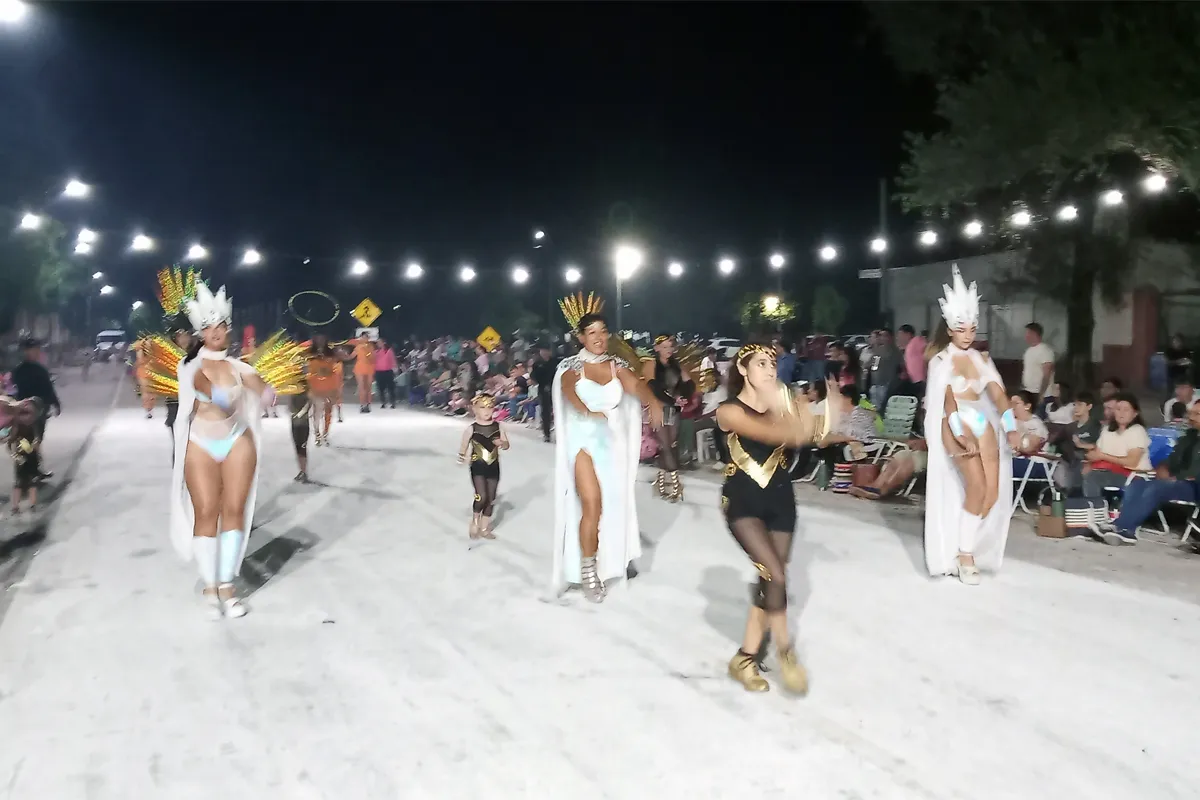 Bastonera Itaivi Sambando