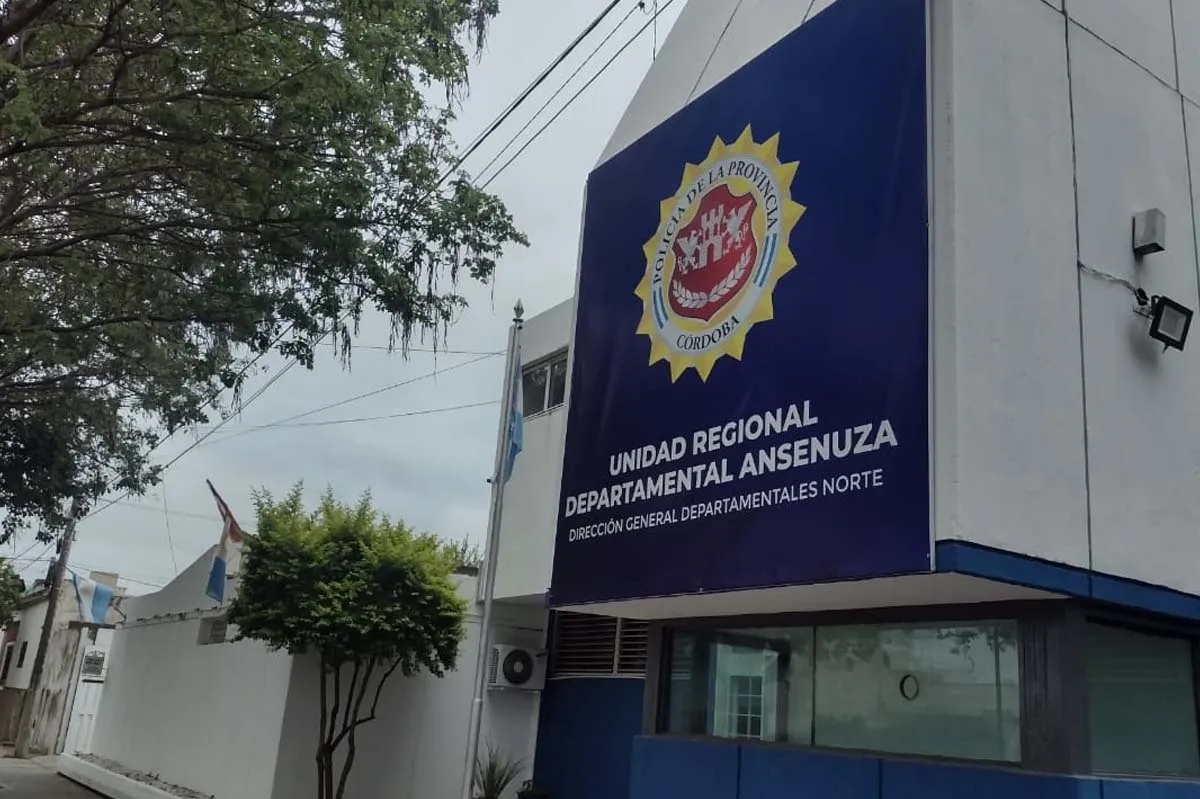 Policia departamental San Justo