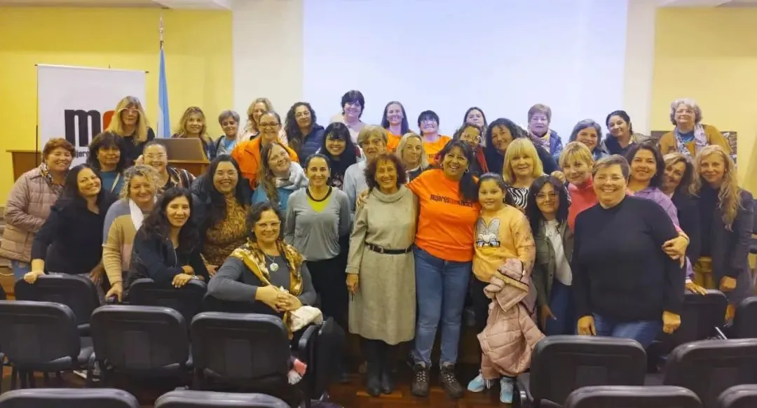 Mujeres con oficio freyre