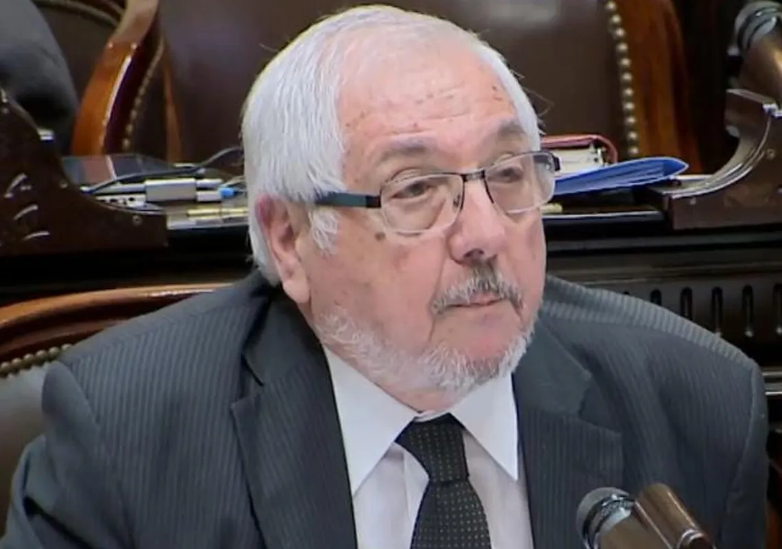 Eduardo Fernandez