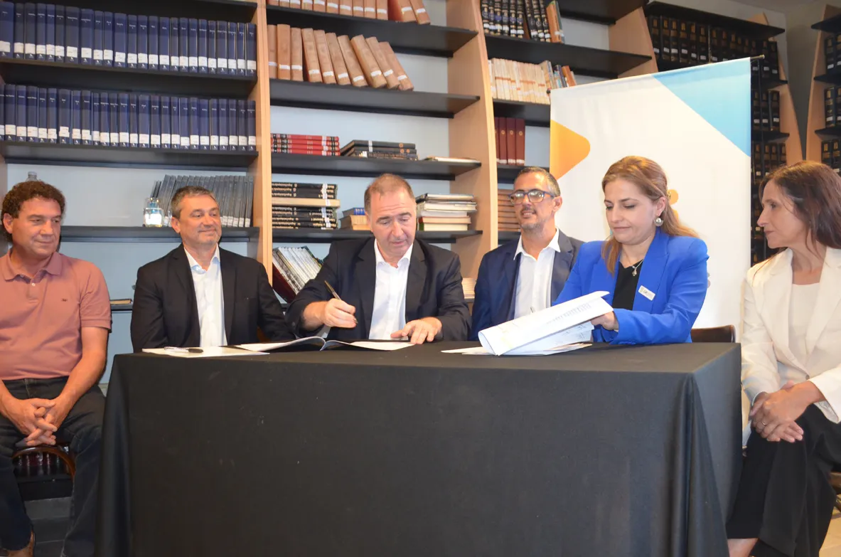 Morteros firma acuerdo