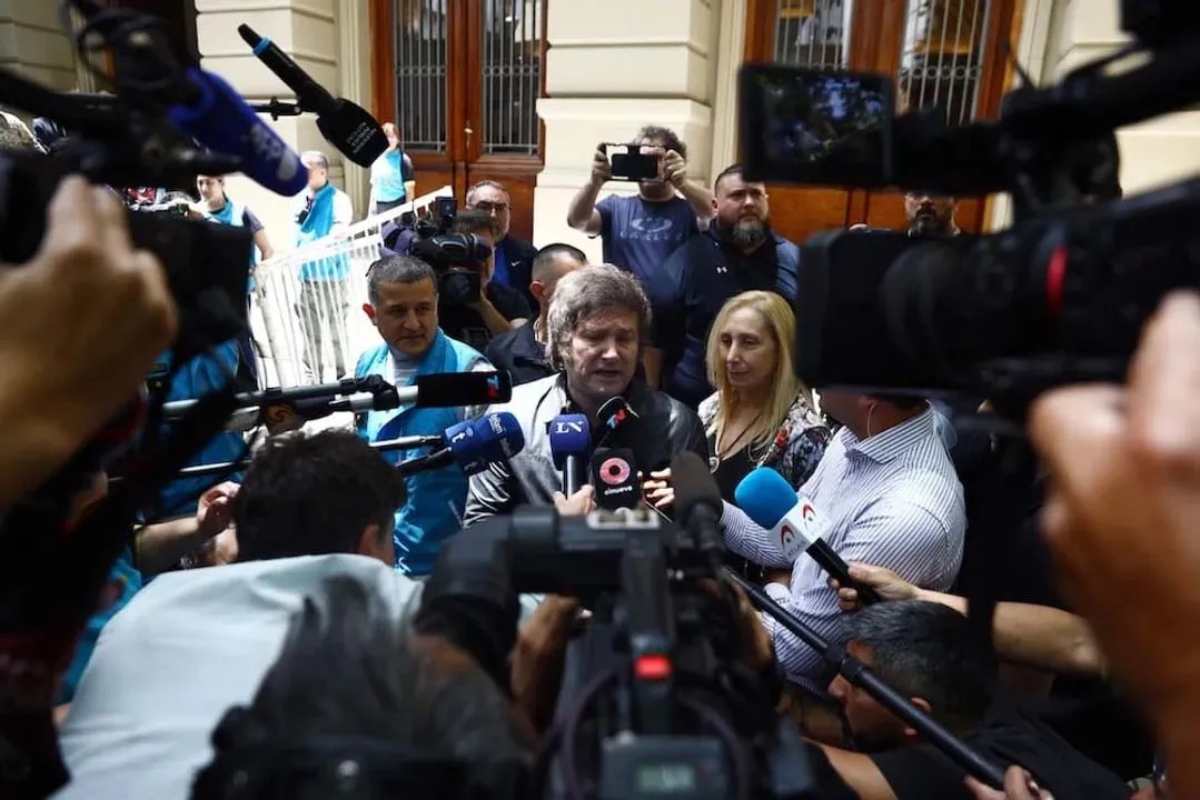 Desinformación, colonización mental y odio al periodismo