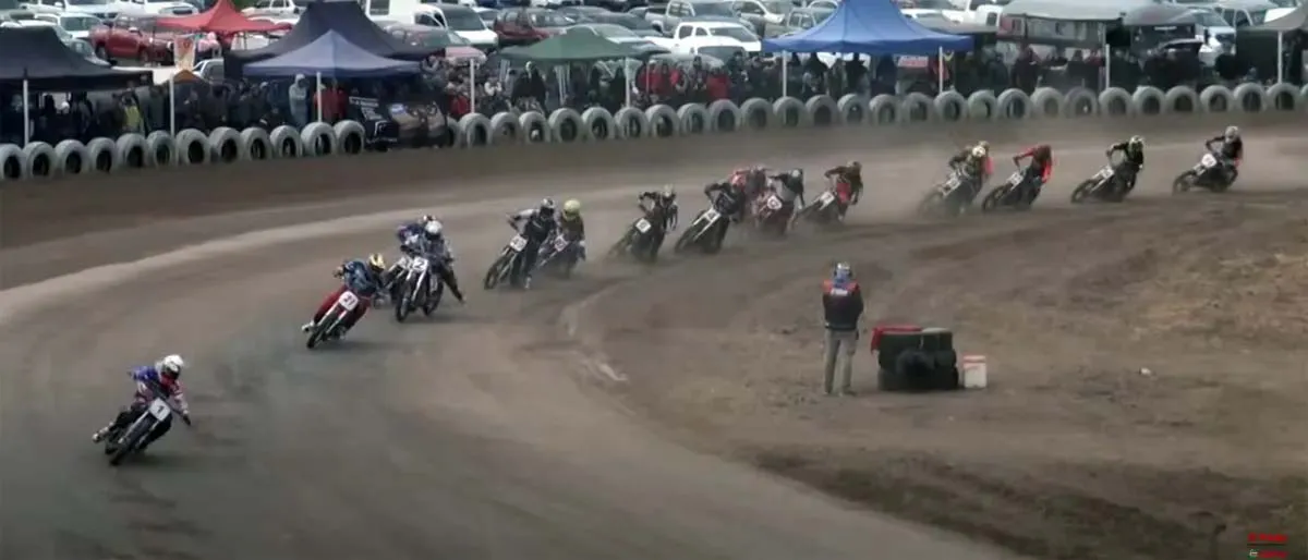 Motos