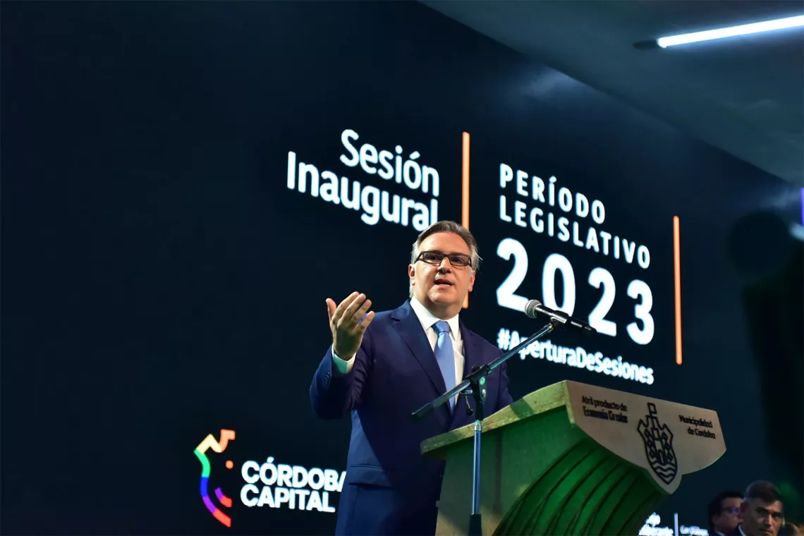 Martin Llaryora