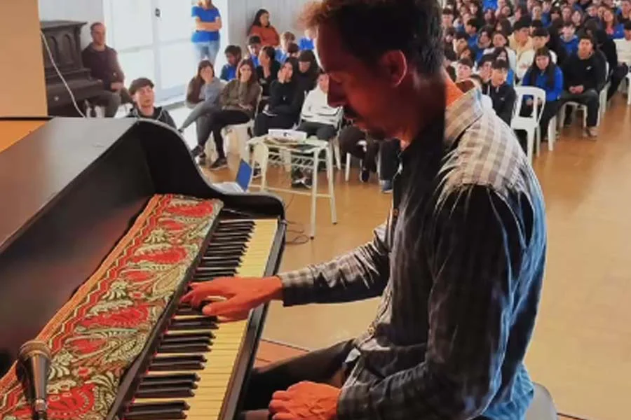 Freyre piano